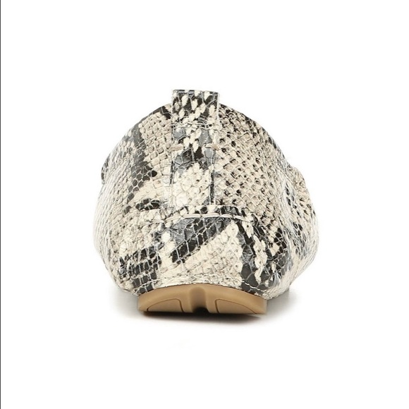 ✨ HP✨ Sam Edelman Animal Print Loafers - Picture 3 of 7